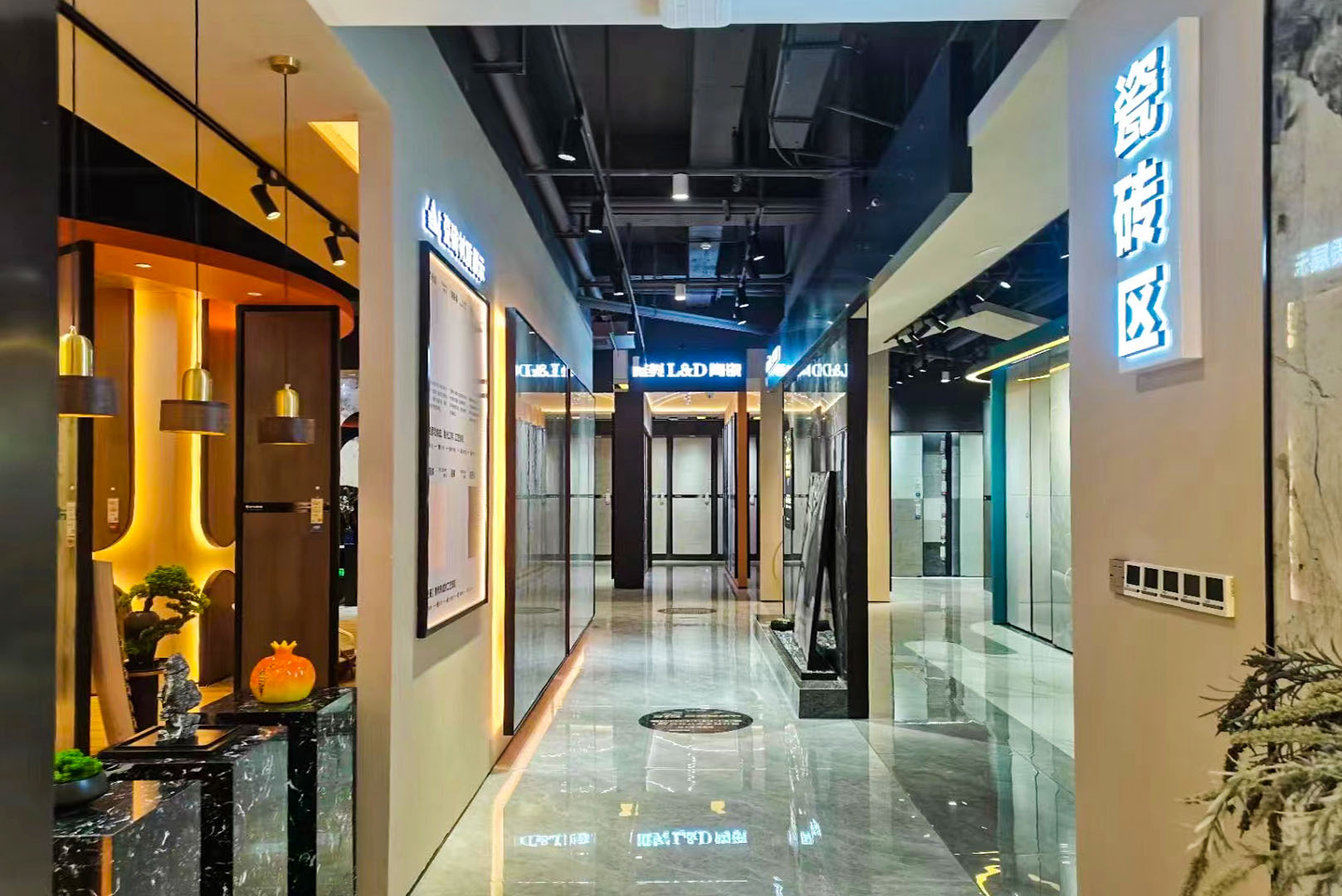 中庭裝飾-材料展廳 中庭裝飾-材料展廳